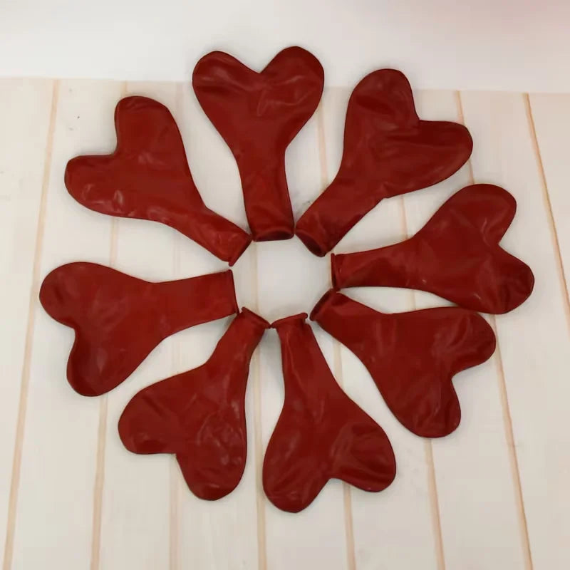 32 red heart-shaped balloons, birthday parties, Valentine's Day, anniversaries, coming-of-age ceremonies, party supplies